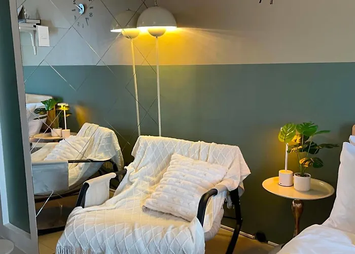 Apartamento Noir 31st A Boutique Type Staycation In The Heart Of Qc